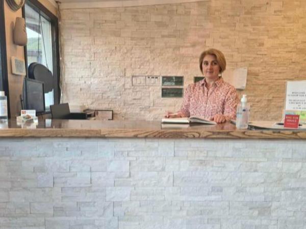 Sundowner Motel Каш Крийк Екстериор снимка